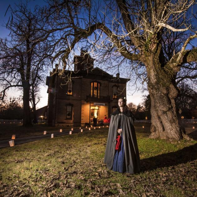 Christmas and Candlelight at Historic Washington State Park 